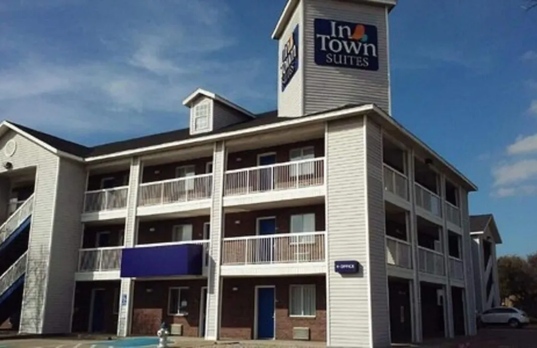 Intown Suites Extended Stay Carrollton Tx - West Trinity Mills-1