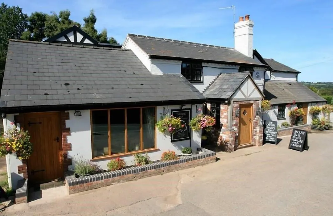 The Oak Inn Staplow-1