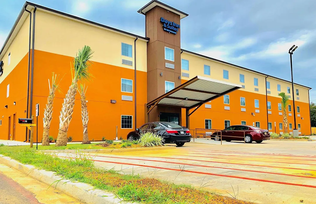 Days Inn & Suites By Wyndham Horn Lake - Memphis Graceland-1