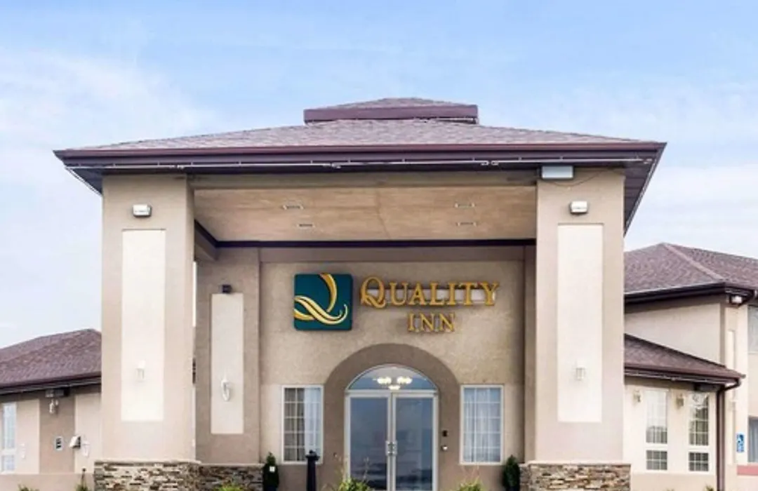 Quality Inn Oacoma - Chamberlain-1