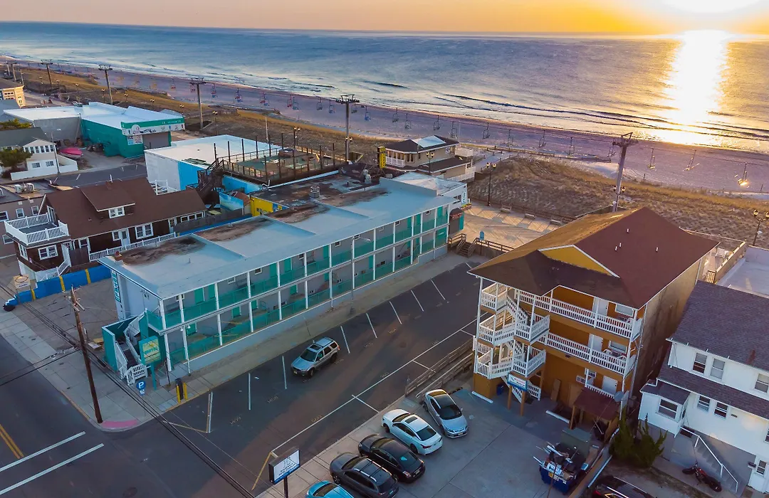 Boardwalk Sand & Surf Beach Hotel Oceanfront-1