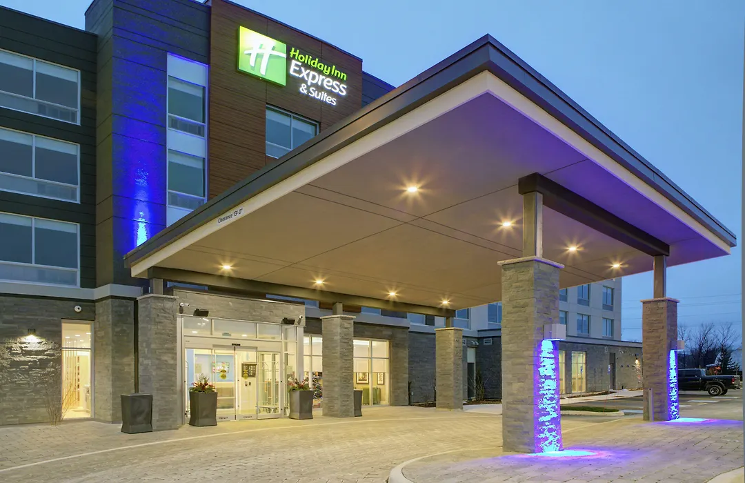 Holiday Inn Express & Suites - Collingwood-1