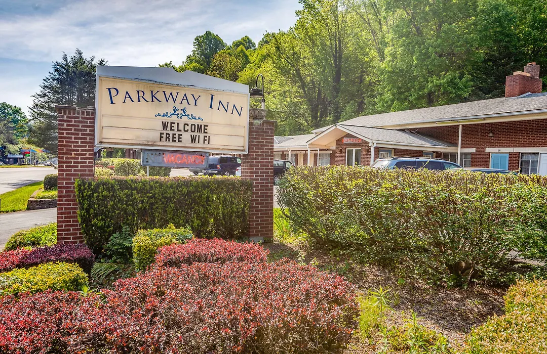 Parkway Inn-1
