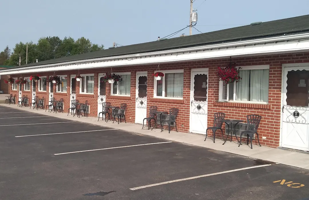 Algoma Motel-1