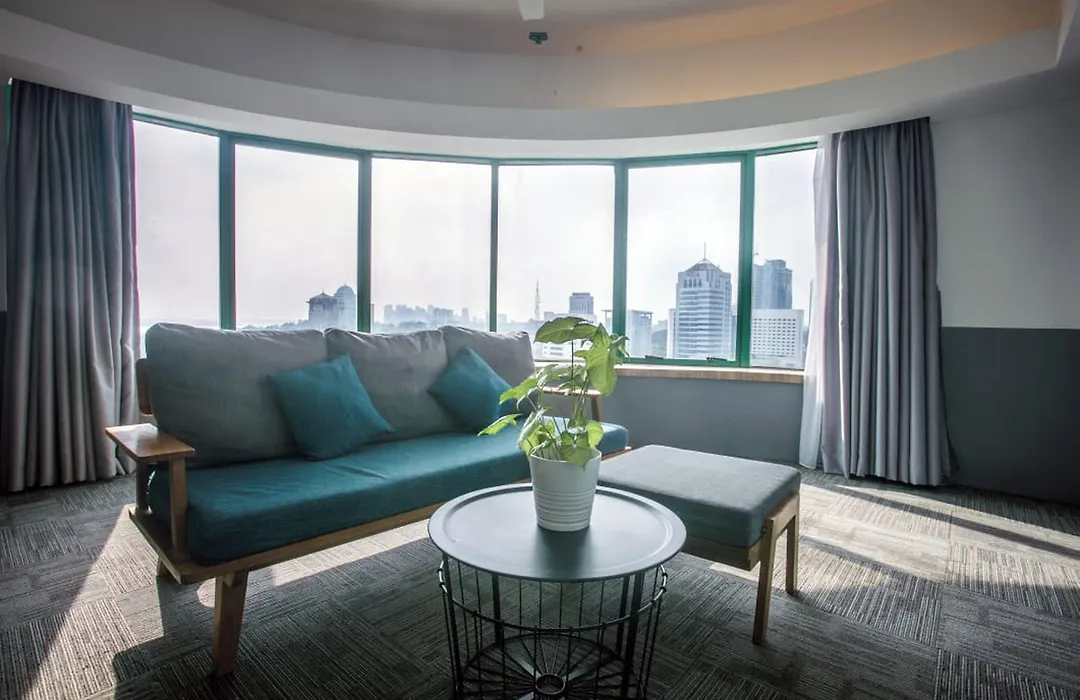 Z Hotel-1