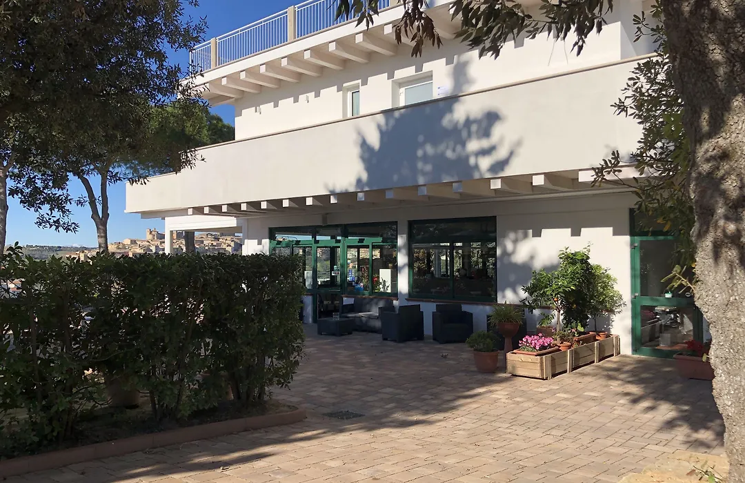 Casablanca Hotel-1