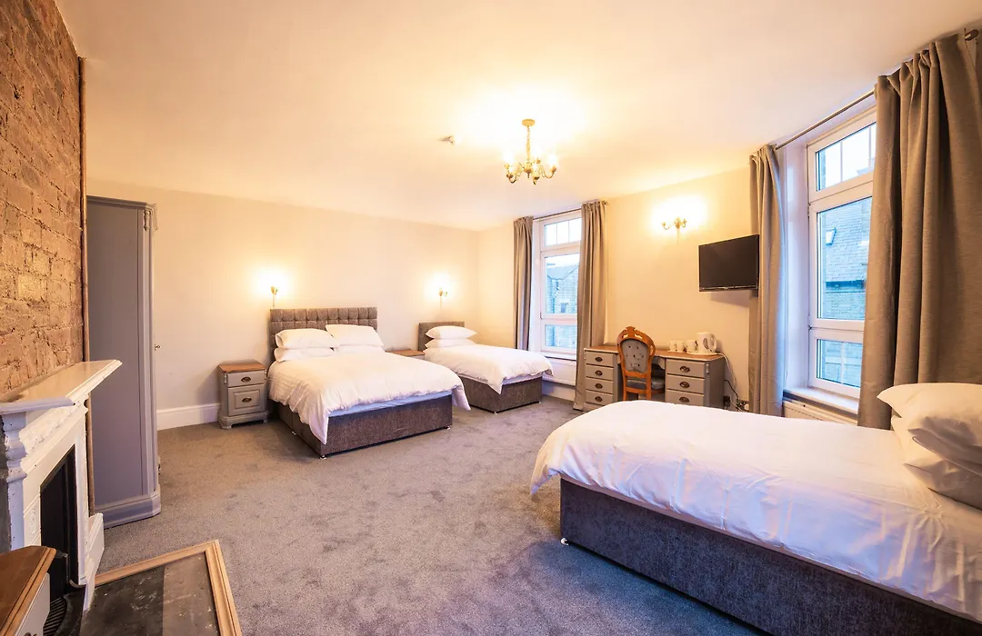 Churchill'S Hotel-1