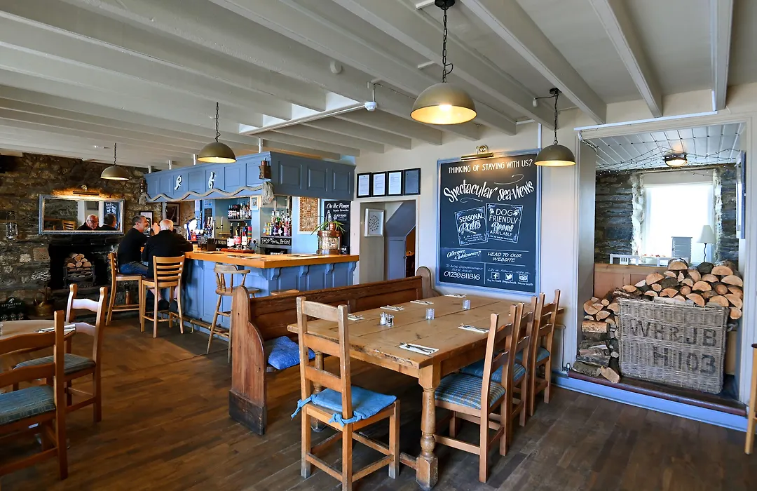 Ship Inn-1