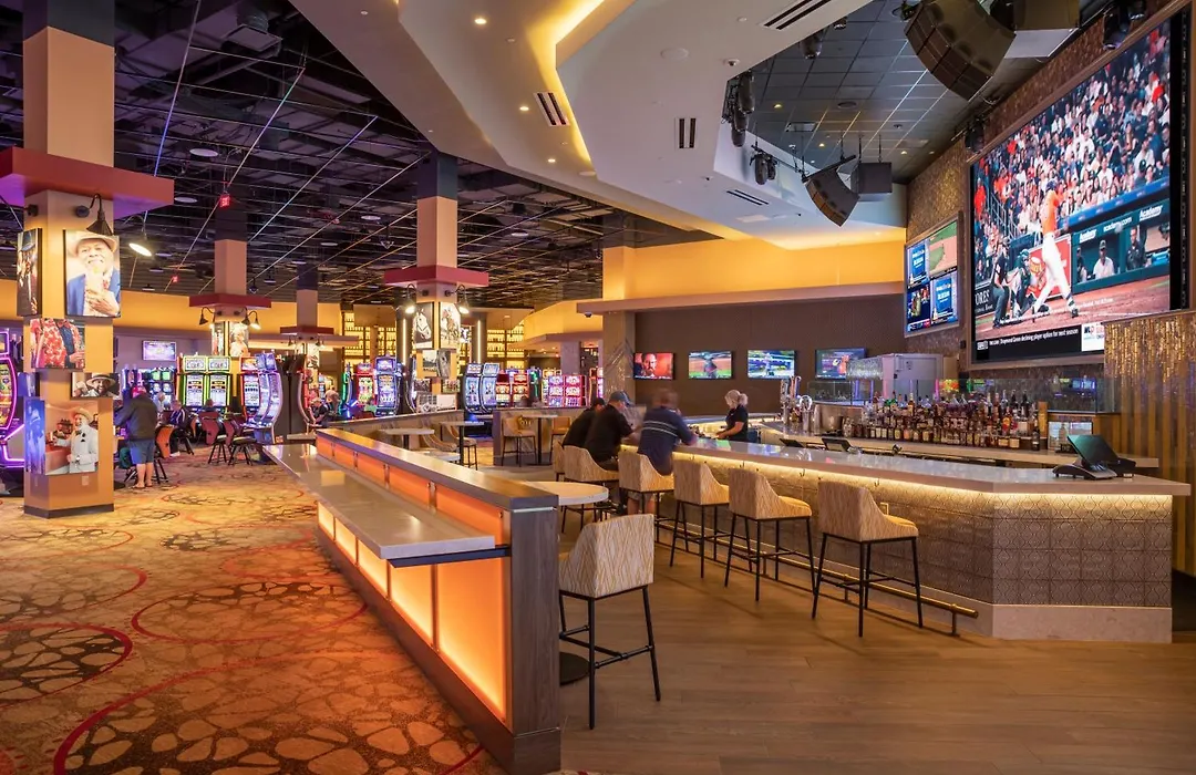 Derby City Gaming & Hotel - A Churchill Downs Property-1