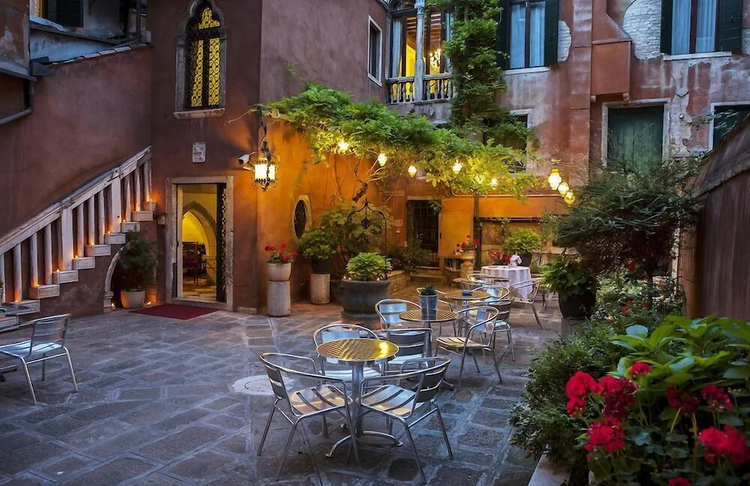 Hotel San Moise-1