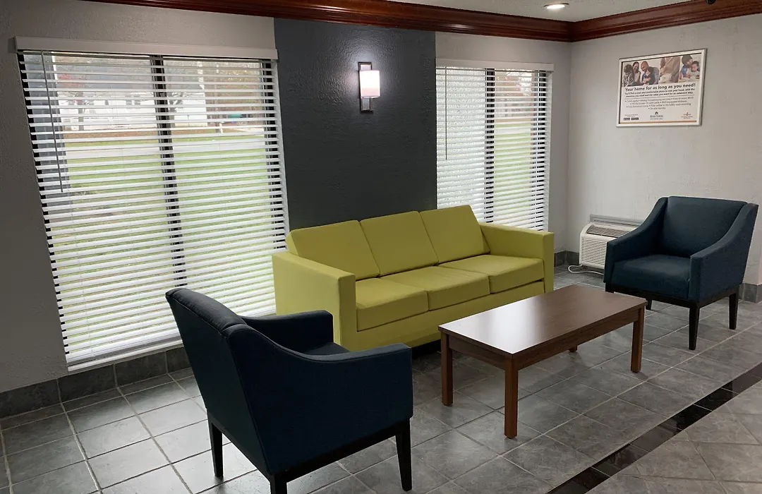Hometowne Studios By Red Roof Egg Harbor-Atlantic City Airport-1