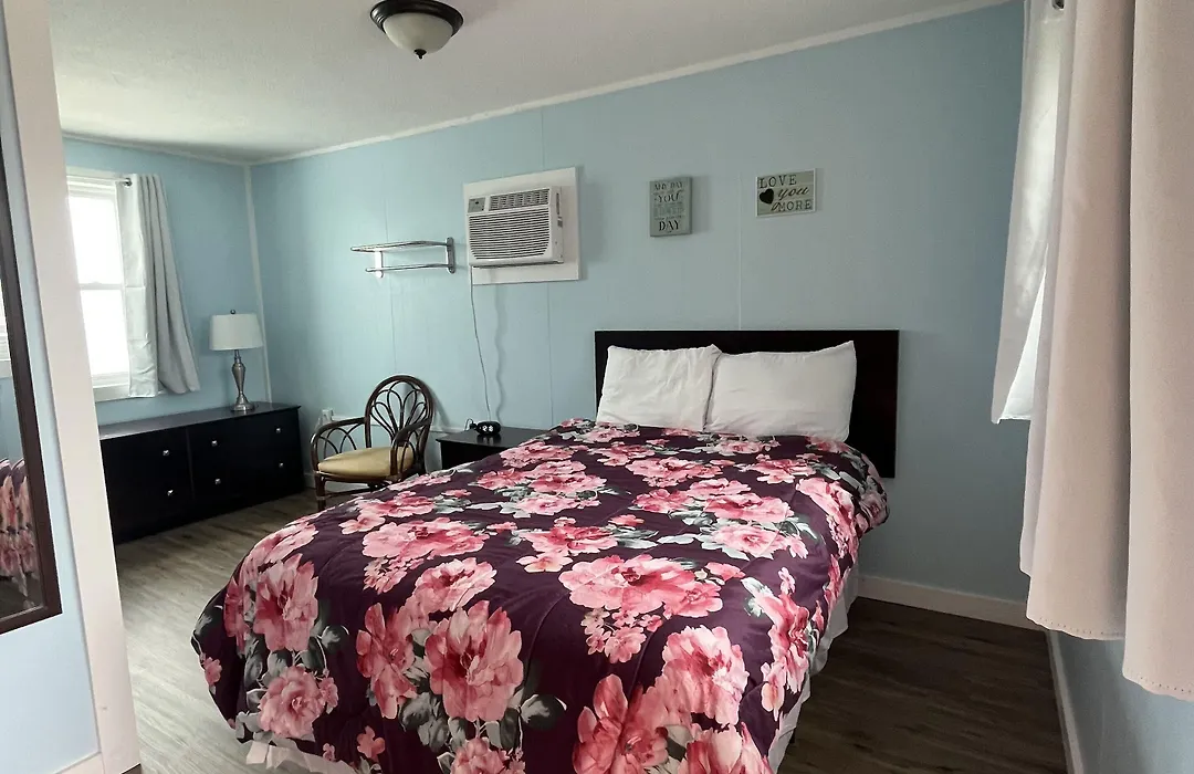 Pete'S Lakefront Motel, Llc-1
