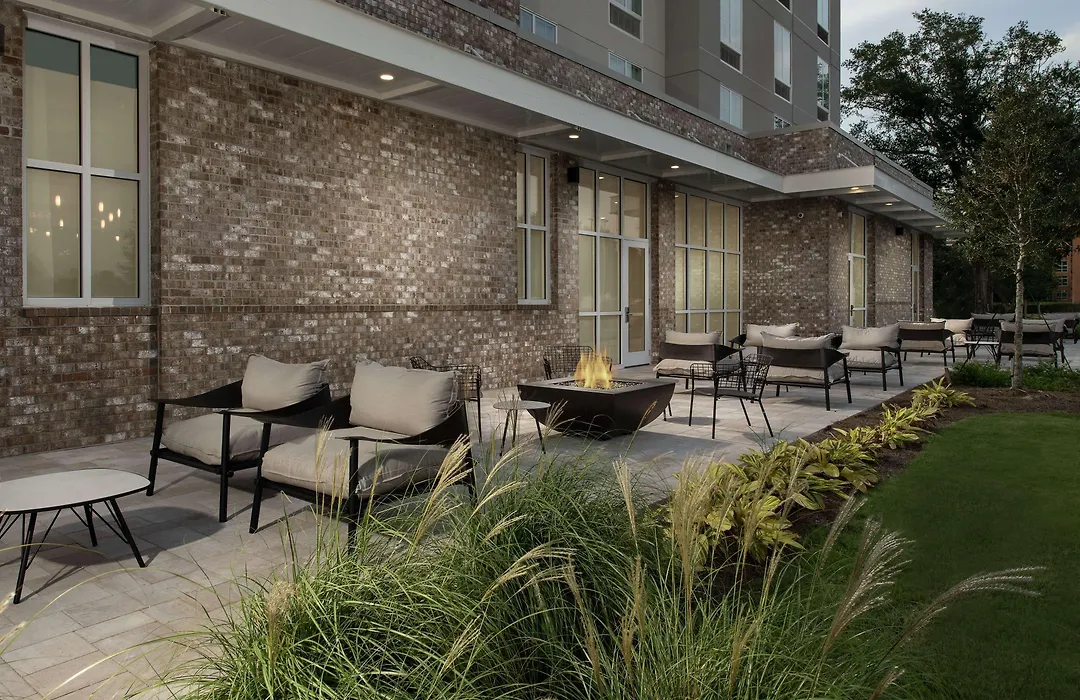 Hilton Garden Inn Pensacola Downtown-1