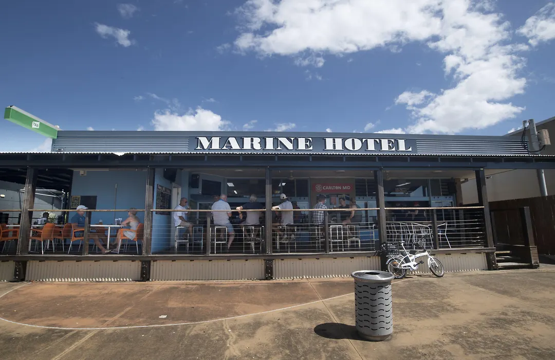 Nightcap At Marine Hotel Cardwell-1