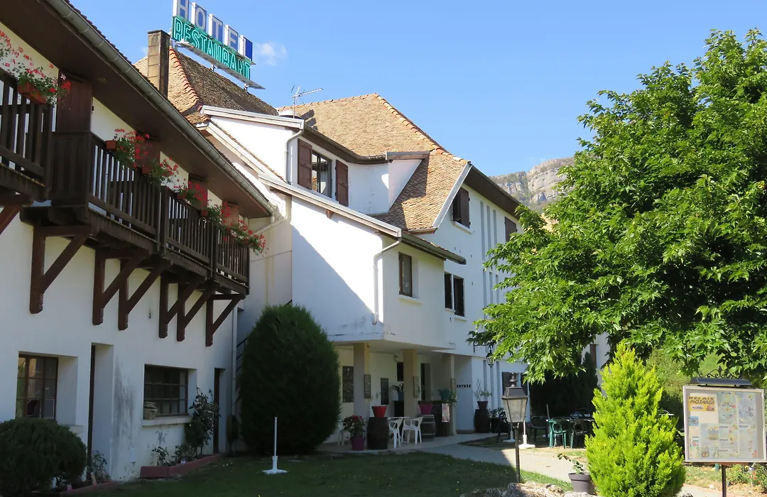 Hotel Restaurant Le Traineau-1
