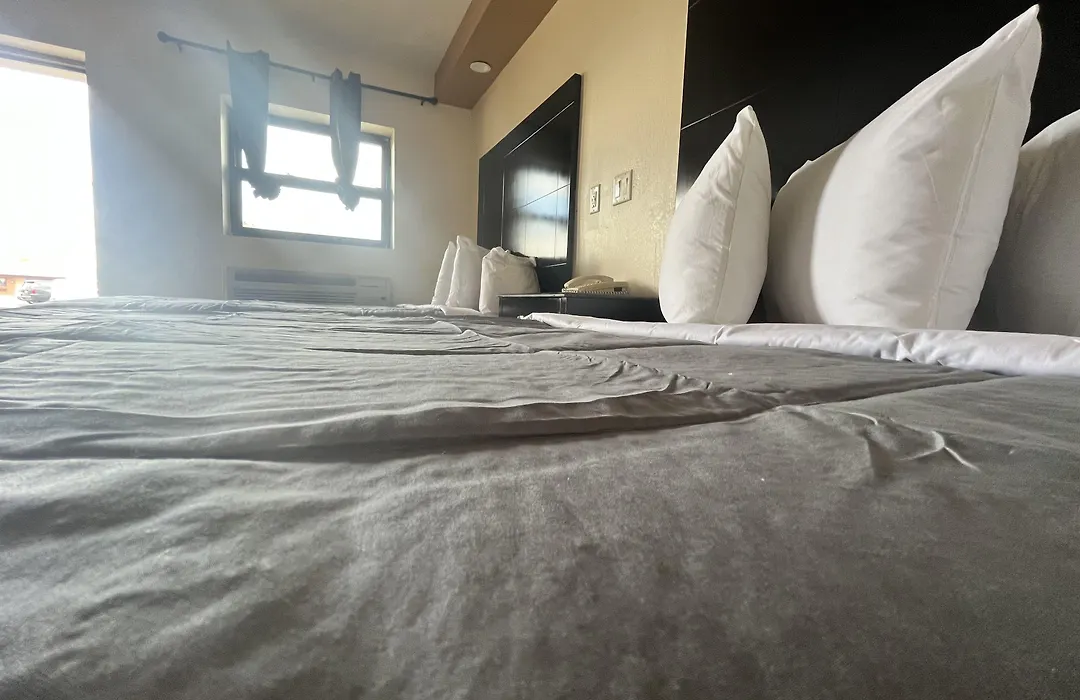 Circle Motor Lodge-1