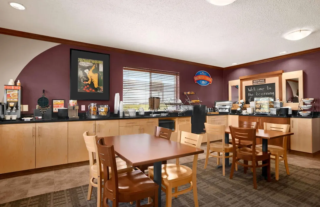 Baymont By Wyndham Golden/Red Rocks-1