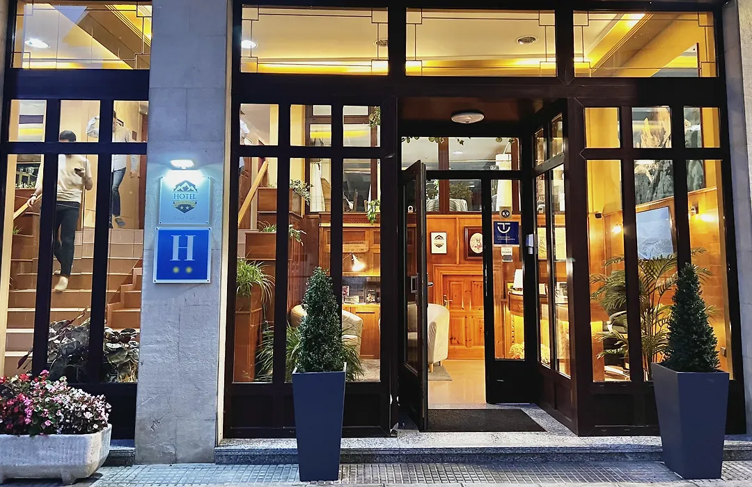Hotel La Rivera-1