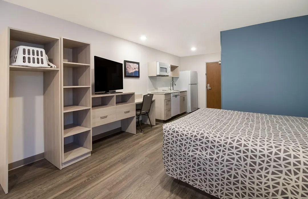 Woodspring Suites Detroit Madison Heights-1