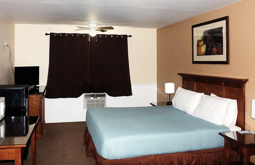 Antler Motel-1