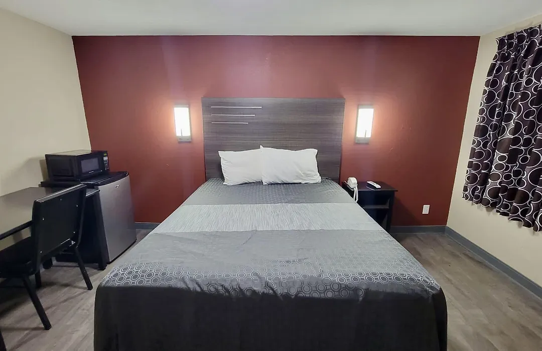 Budget Inn & Suites-1