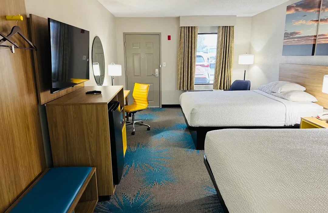 Homelodge Newnan-1