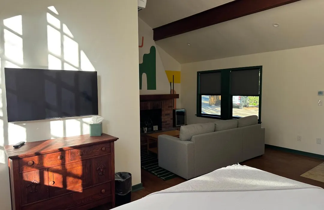 Piety Hill Cottages-1