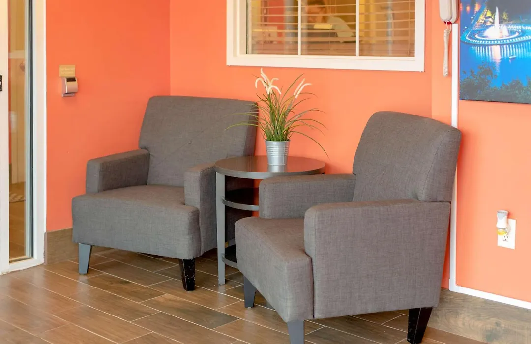 Sonesta Simply Suites Pittsburgh Airport-1