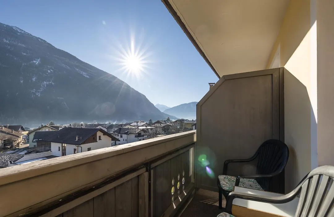Keyone Rooms Tarrenz-1