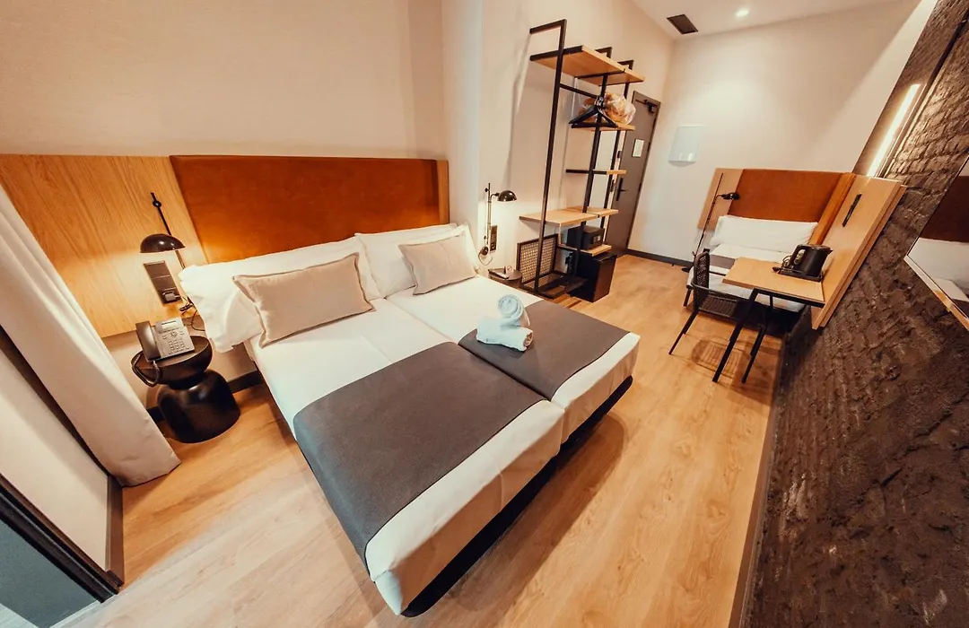 Hotel Transit-1