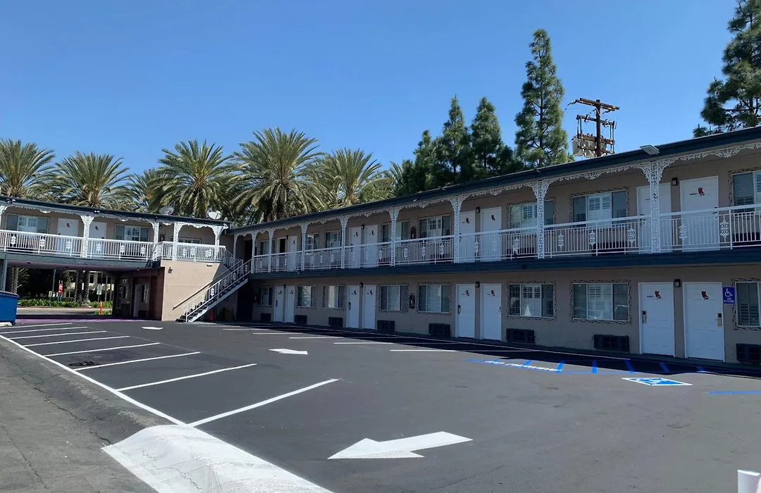 Riviera Motel-1