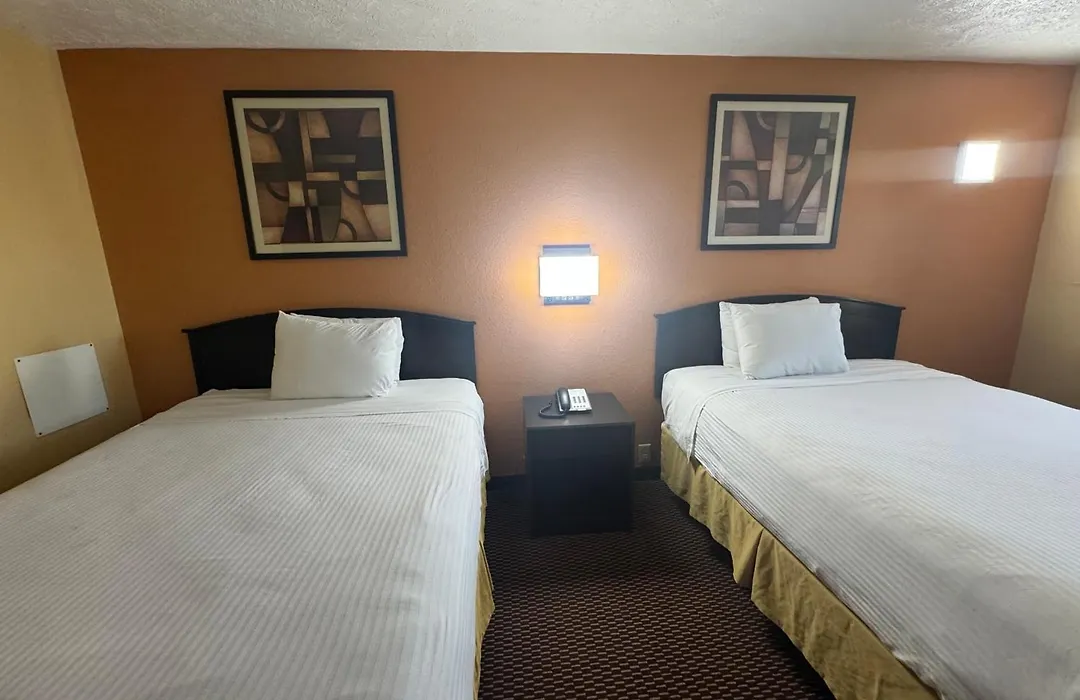 Nendels Inn & Suites Dodge City Airport-1