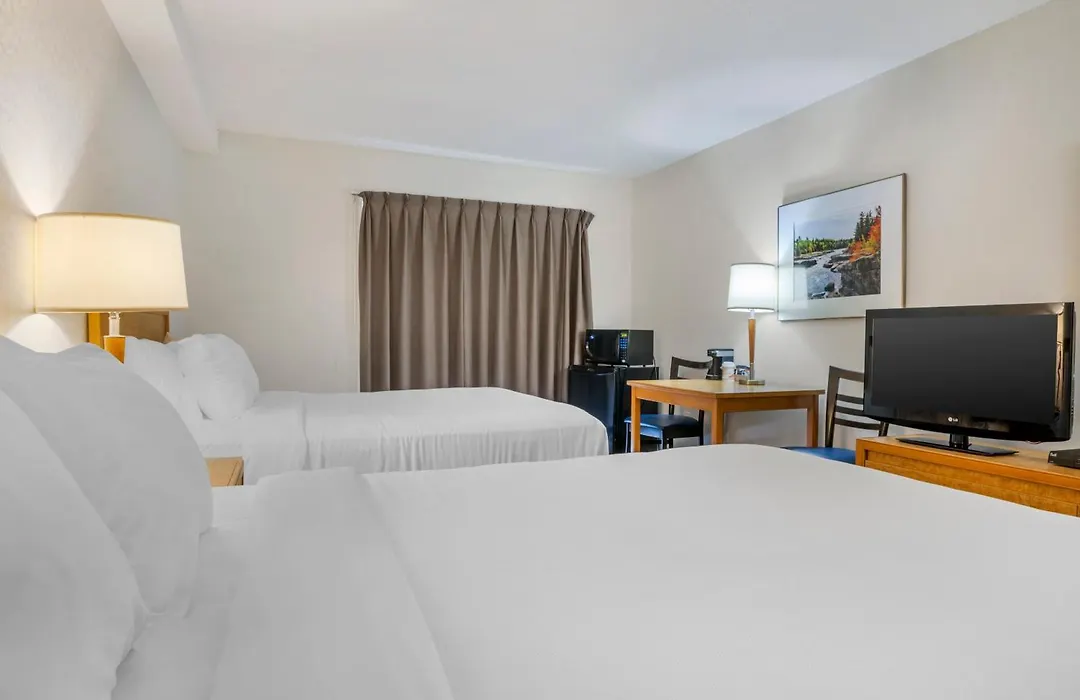 Rodeway Inn-1