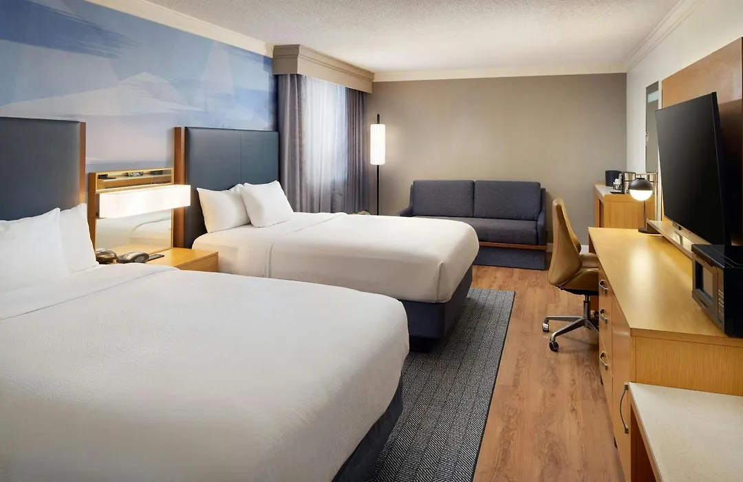 Courtyard By Marriott Long Beach Downtown-1