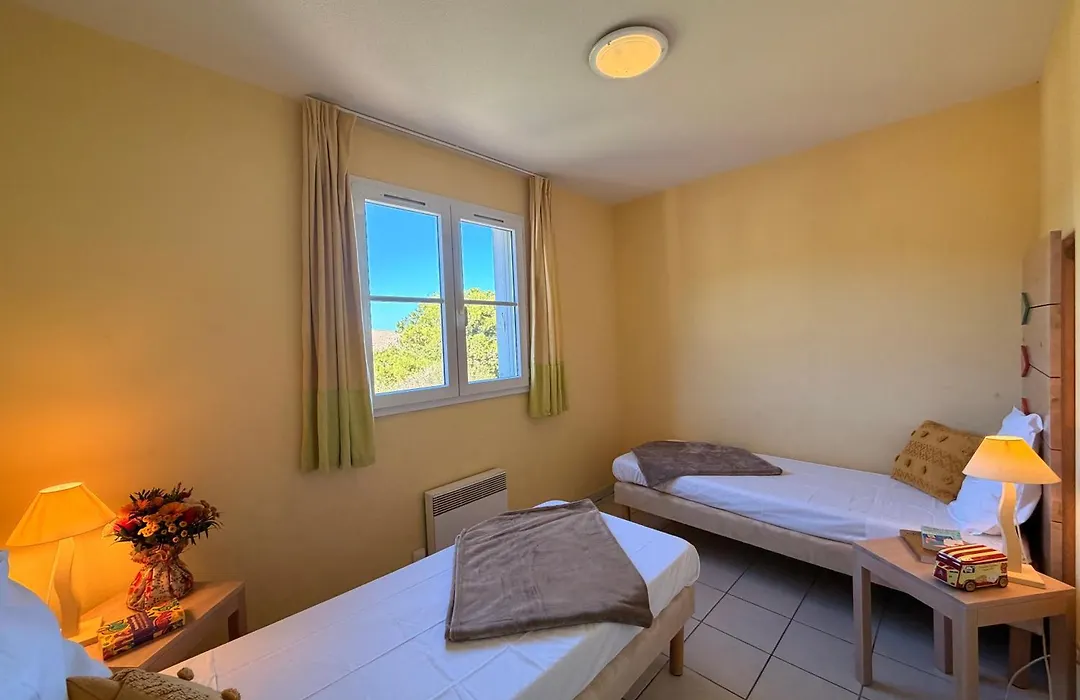 Lagrange Grand Bleu Vacances – Résidence Le Village des Aloès-1
