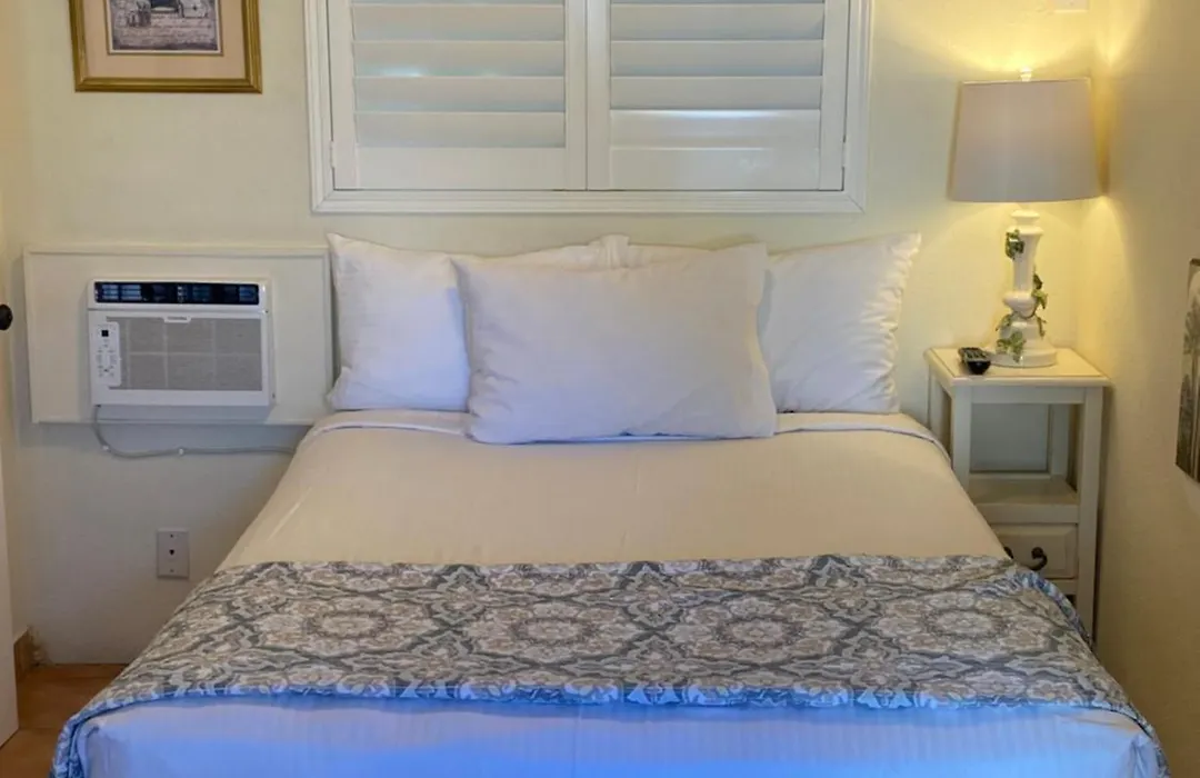 Leucadia Beach Inn-1