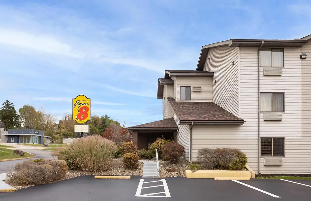 Super 8 By Wyndham New Stanton-1