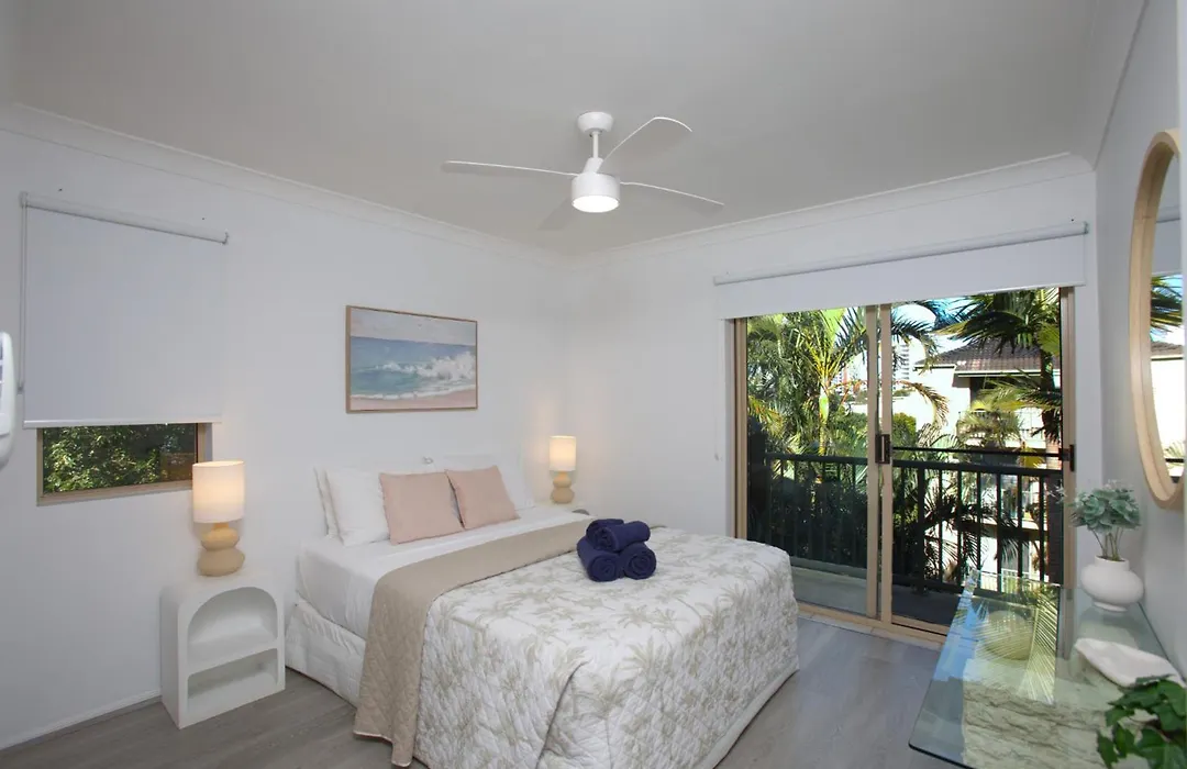 Bila Vista Kirra Beachside Apartments-1