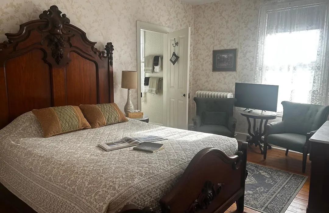 Beauclaires Bed & Breakfast-1