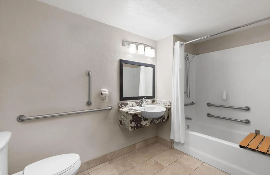 Days Inn By Wyndham Charleston Wv-1