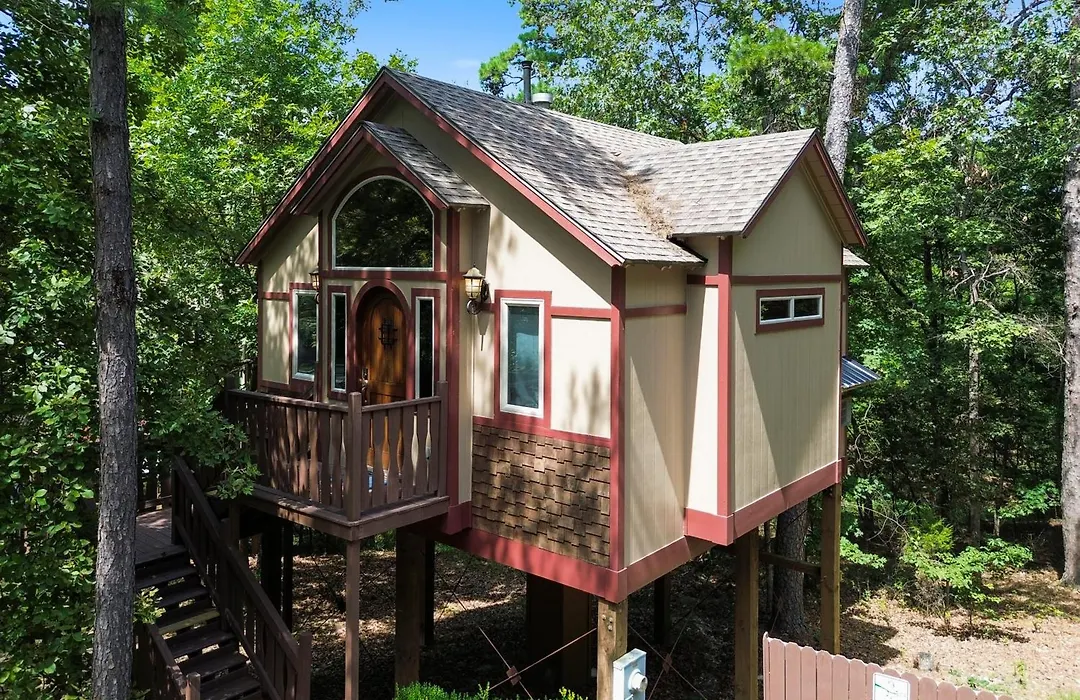 The Grand Treehouse Resort-1
