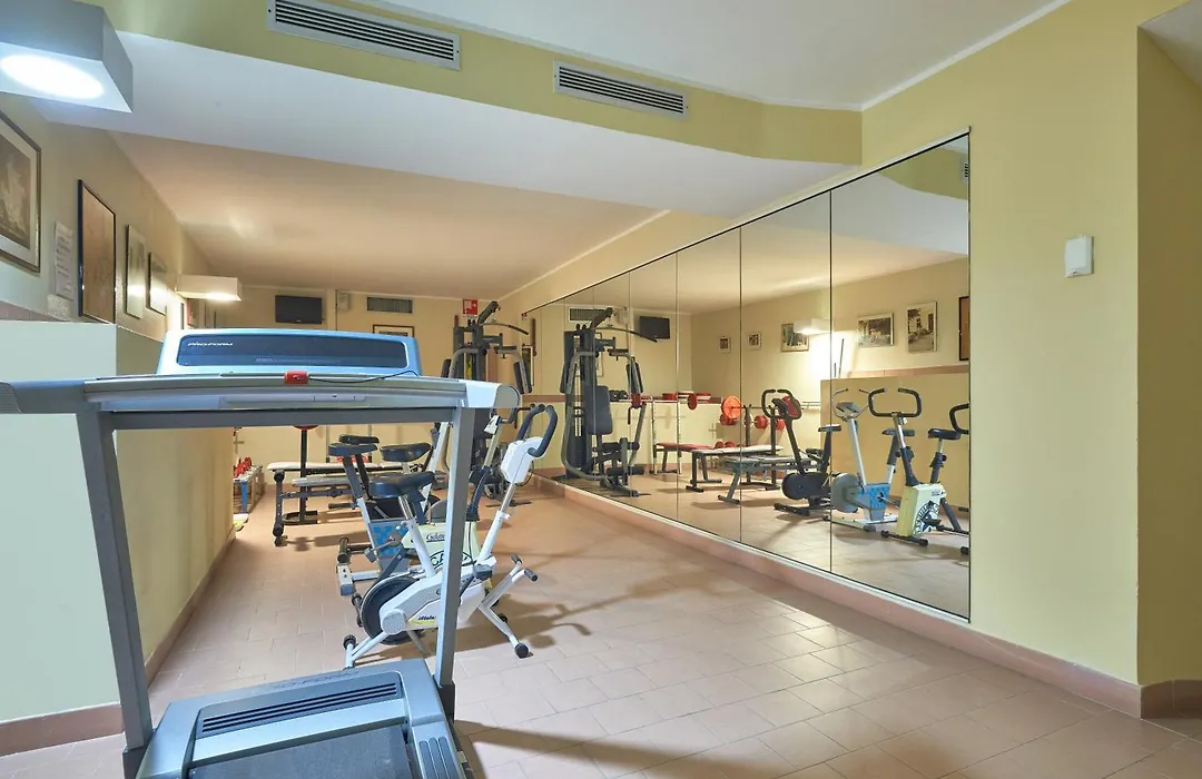Hotel Careni Villa Italia-1