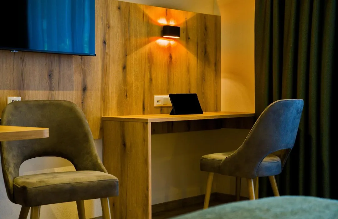 Hotel Happinger Hof-1