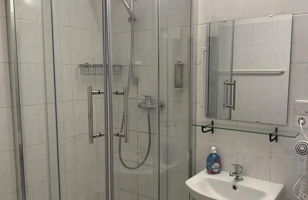 Hotel M68-1