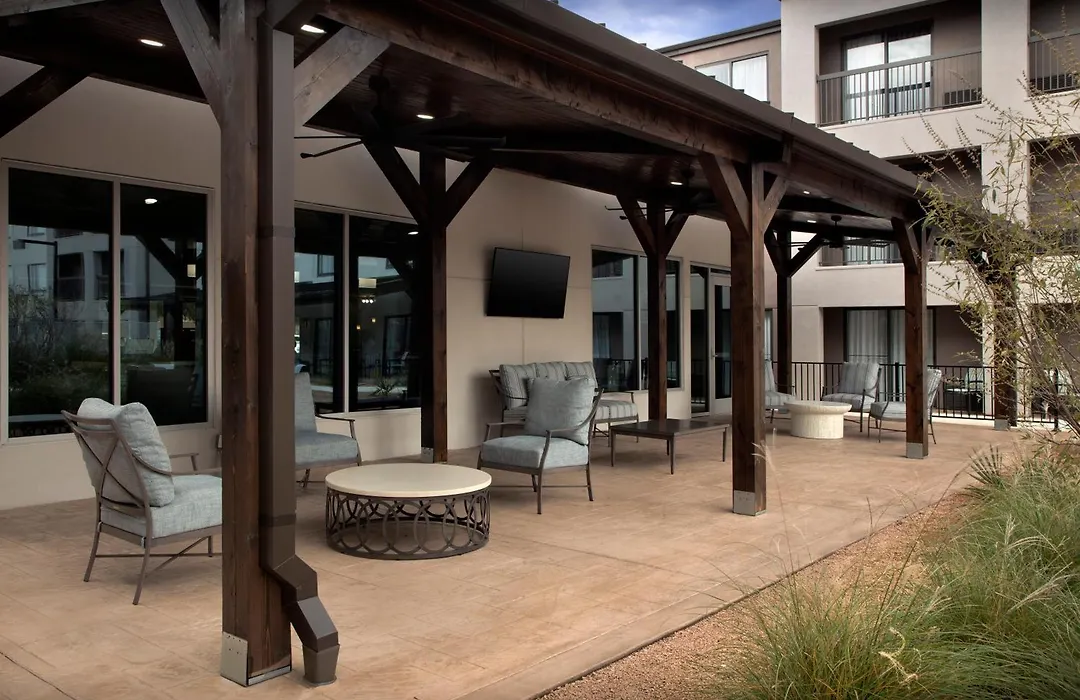 Courtyard By Marriott Waco-1