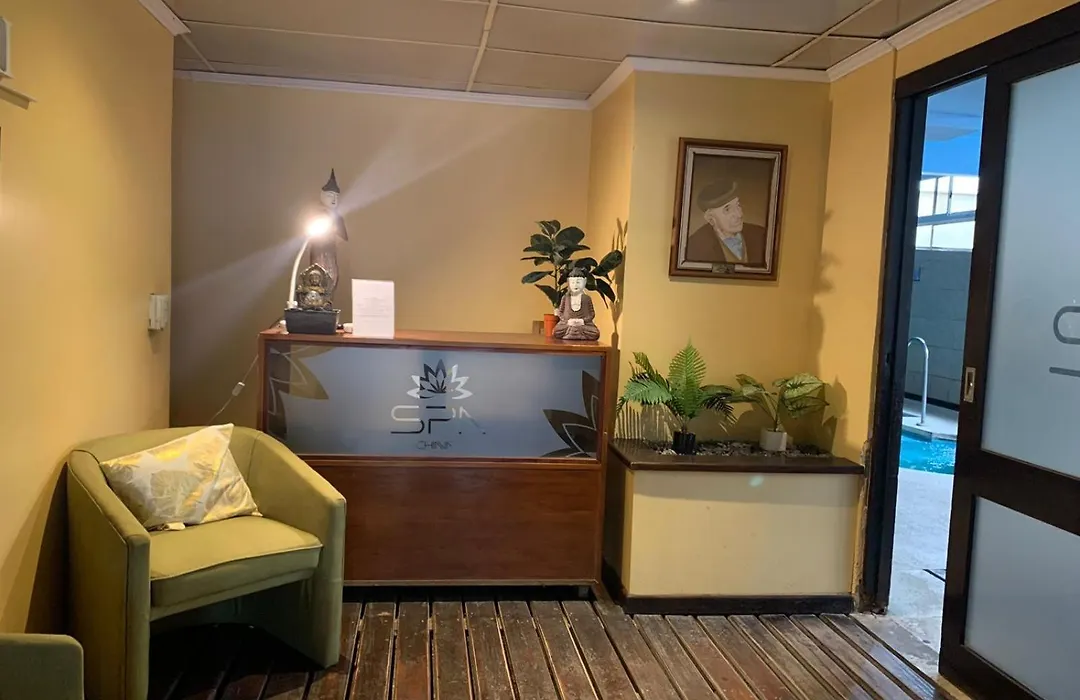 Hotel Chiavari-1