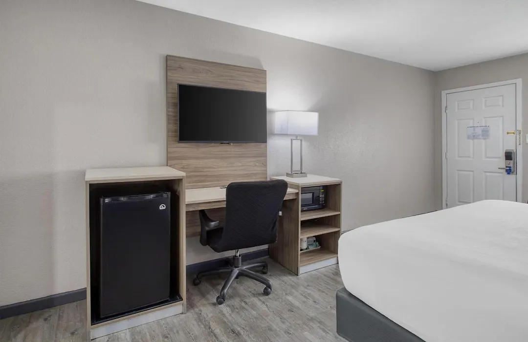 Surestay Hotel By Best Western Spring North Houston-1