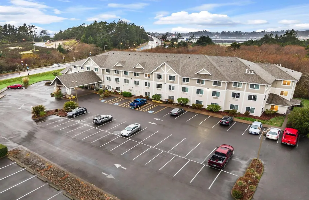 La Quinta By Wyndham Newport-1