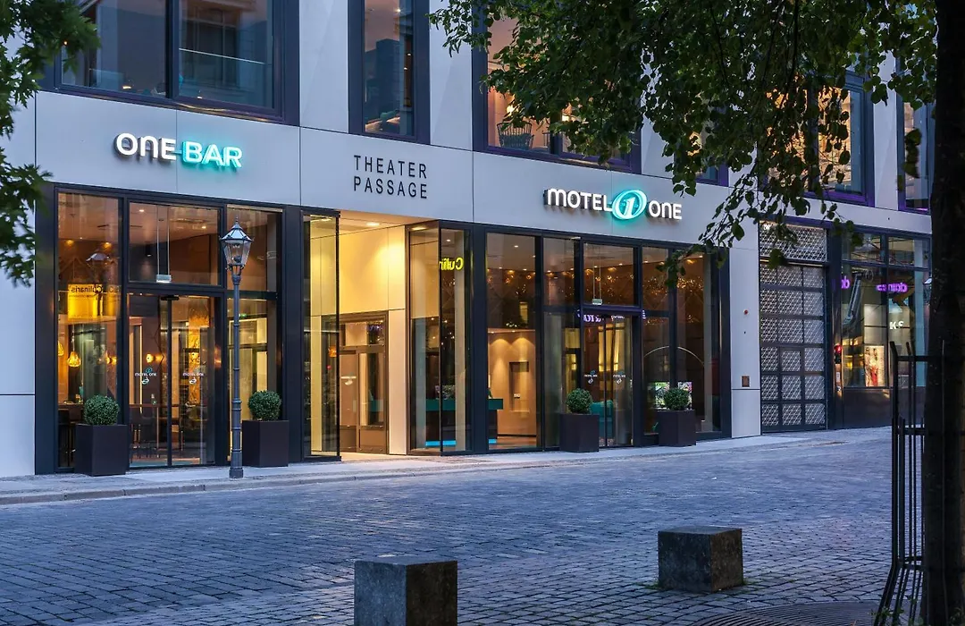 Motel One Leipzig-Augustusplatz-1