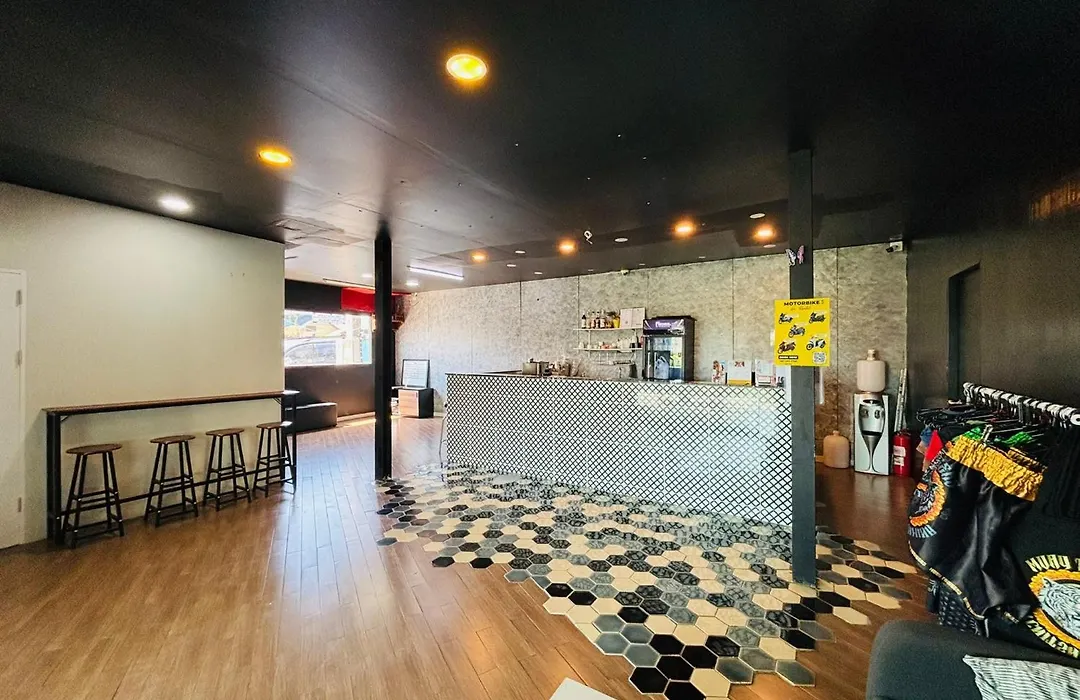 1715 House - White Rhino-1